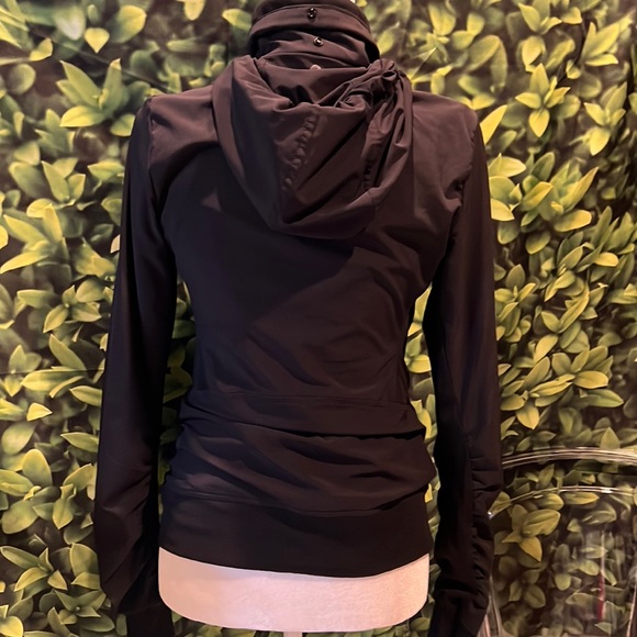LULULEMON HOODIE Size 6 - Picture 4 of 7